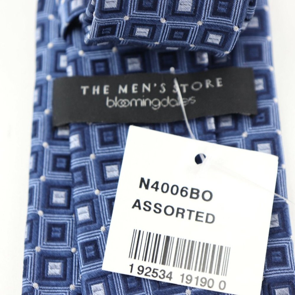 Bloomingdale's The Men's Store, Blue Geometric Silk Men's Neck Tie - Picture 2 of 5